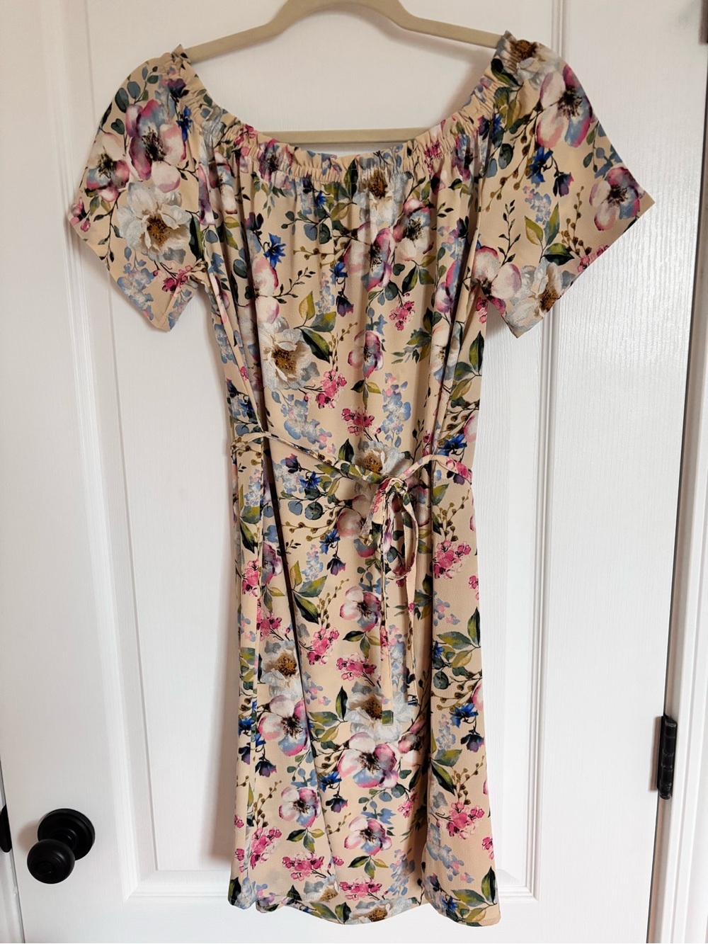 NWOT Jacqueline de Yong Beige Floral Off-Shoulder Tie-Waist Dress